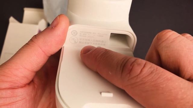 Машинка для удаления катышков Xiaomi Mijia Lint Remover (MQXJQ01KL), продлеваем жизнь любимым вещам смотреть онлайн