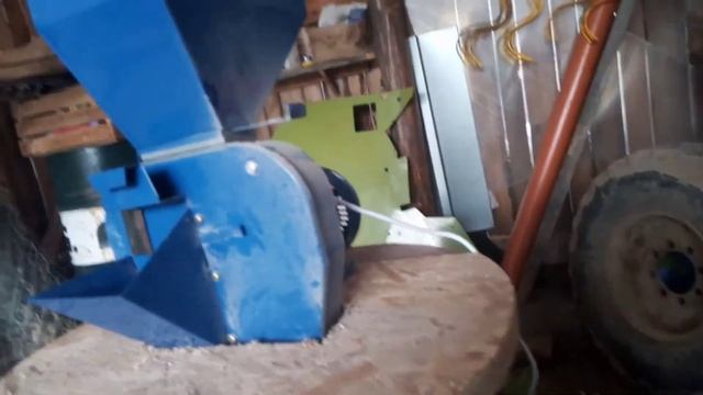 Испытания зернодробилки "Зубр " смотреть онлайн