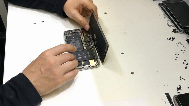 Замена стекла на IPhone XS Max Ремонт IPhone XS Max