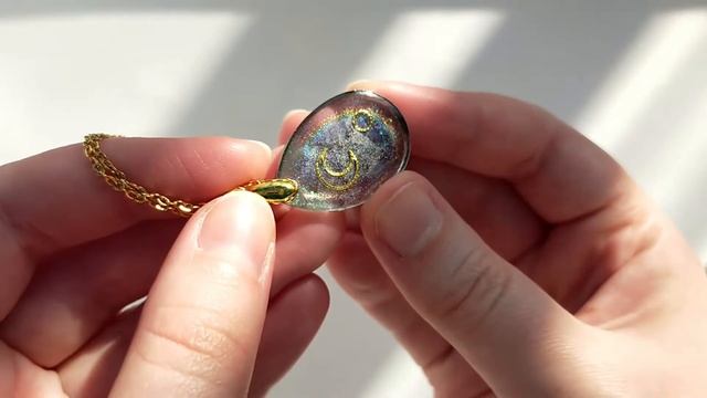 Космический кулон из эпоксидной смолы смотреть онлайн