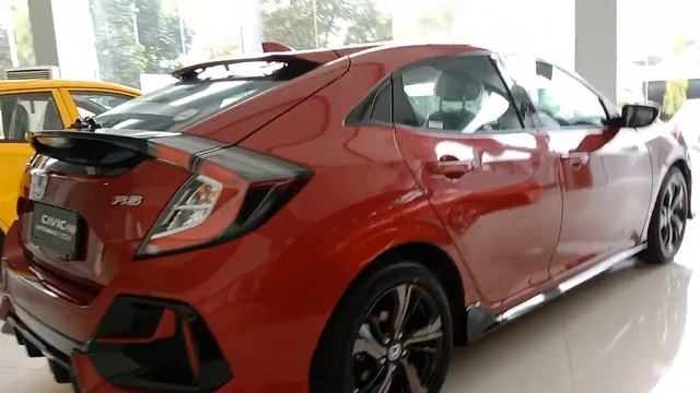 Honda Civic Hatchback 2021 CRBP смотреть онлайн