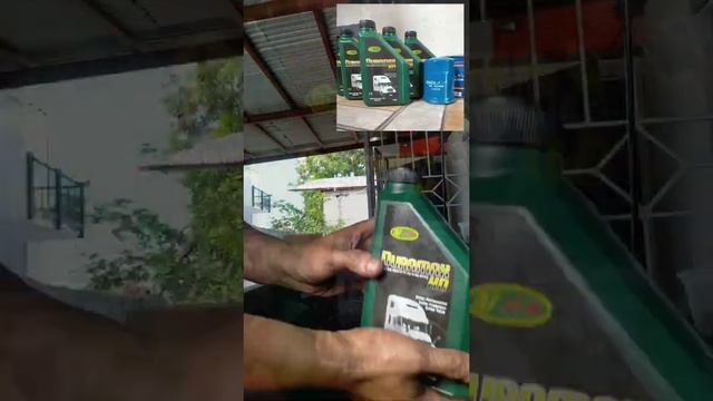 DIY Change oil and replacement of oil filter for 2007 Kia Sportage 2.0 crdi 4WD смотреть онлайн