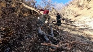 A nomadic family lives in the mountains of Iran, a hard life