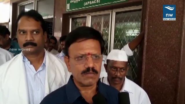 Krishna District Administration Cracks Down On Illegal Gutka Sale | New Waves смотреть онлайн