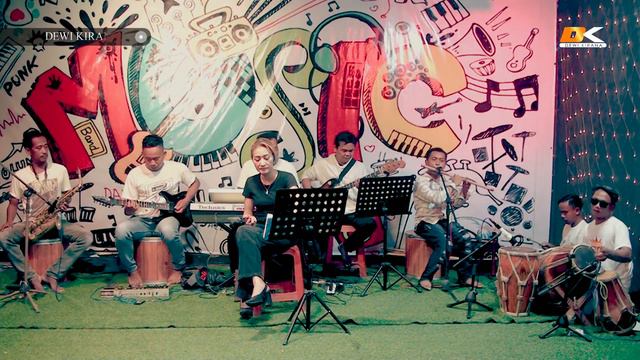 Cinta Angger Lara (cover dewi kirana) di populerkan VELLYSYAH JAYA/ Cipt: agam anshory смотреть онлайн