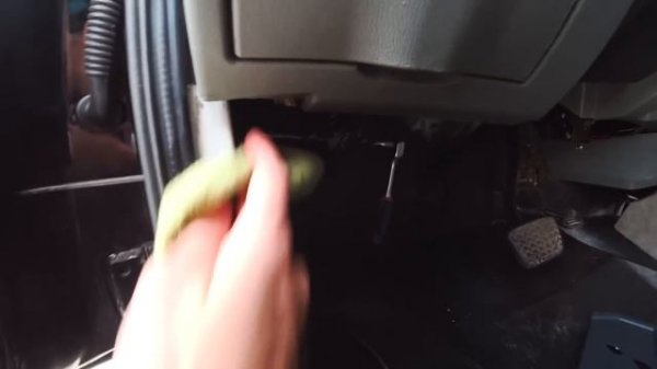 БЕШЕНЫЙ Mercedes CLS РВЕТ АСФАЛЬТ