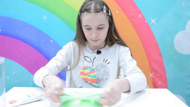 Как превратить лизун в слайм с помощью ЗУБНОЙ ПАСТЫ. Магазинный слайм или жвачка для рук. смотреть онлайн