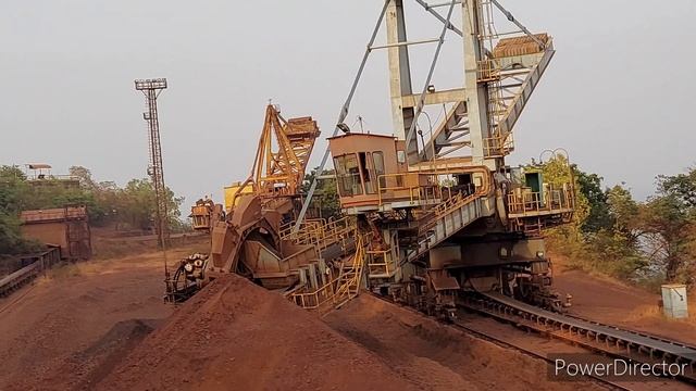 BUCKET WHEEL RECLAIMER - IRON ORE MINING смотреть онлайн
