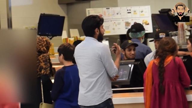 McDonalds prank | Disturbing international brands in Emporium Mall смотреть онлайн