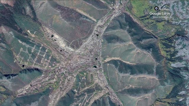 30 лет за минуту - выработка платины возле кратера Кондёр в Хабаровском крае, вид из космоса смотреть онлайн