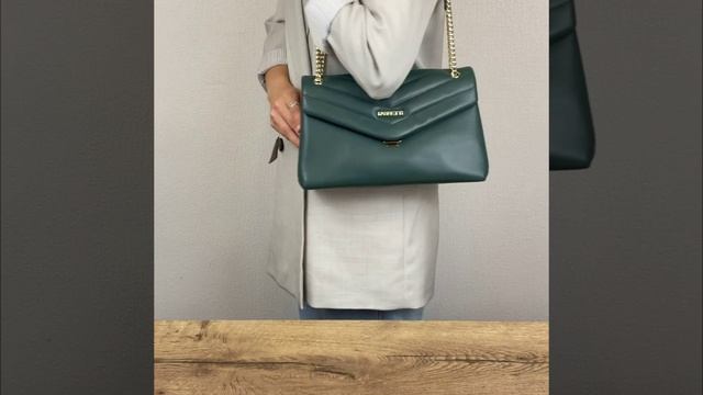 18185-669 FABRETTI Сумка жен. нат. кожа 