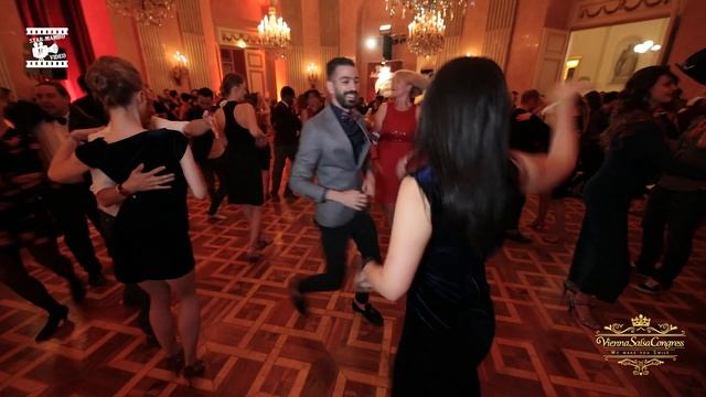 Panagiotis & Lady - social dancing @ Vienna Salsa Congress 2018 смотреть онлайн