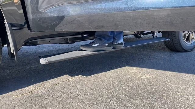 Land Cruiser with AMP steps смотреть онлайн