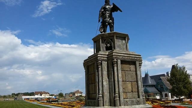 Замок Гарибальди. Garibaldi Сastle. Роскошный готический замок в Самарской области,с. Хрящевка смотреть онлайн