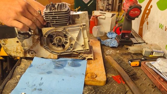 STIHL TS400 complete rebuild смотреть онлайн