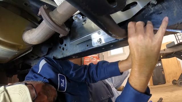 2015 Toyota Land Cruiser 200 Skid Plate Install (Part3) смотреть онлайн