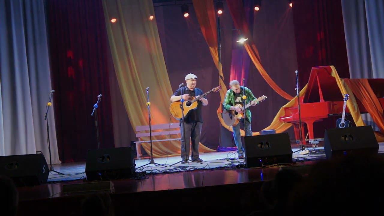 Дмитрий Шевченко с песней В. Асмолова ВОТ И ОСЕНЬ смотреть онлайн