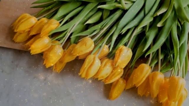 Можно ли дарить желтые цветы. Народные приметы. смотреть онлайн