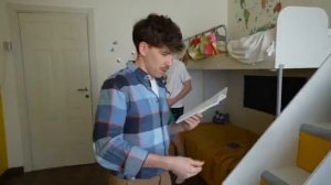 А4 старший брат против младшего(