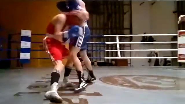 Победный бой Ивана Захарикова смотреть онлайн