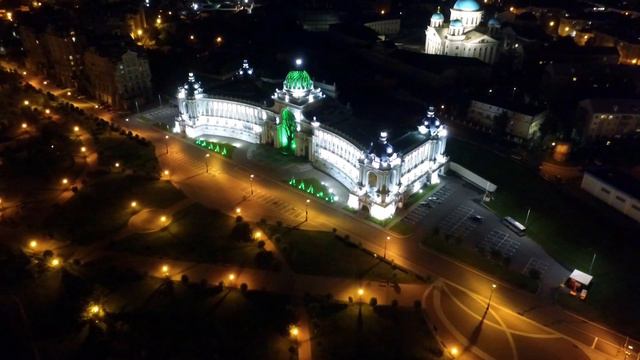 Вечерний кремль в Казани 2019 (FullHD, 1080p) смотреть онлайн