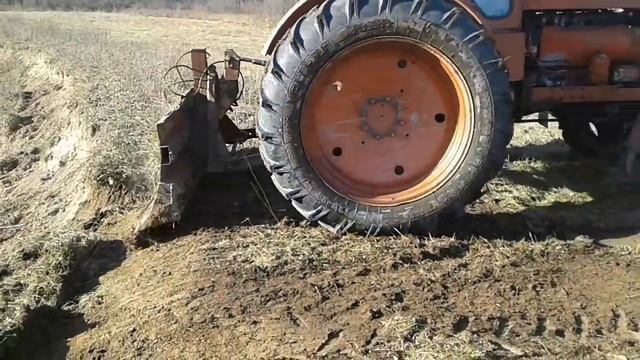 Бульдозерим на Т-40АМ