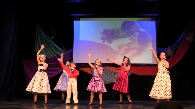 Студия эстрадного вокала "Конфетти". Мама смотреть онлайн