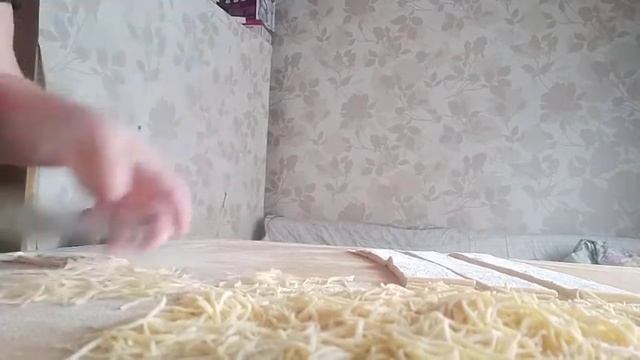 Очень тонко нарезанная домашняя лапша смотреть онлайн