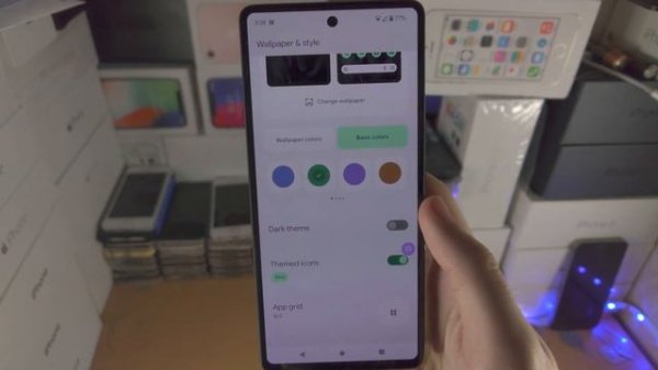 How To Change Icons in Google Pixel 7 [EASY]