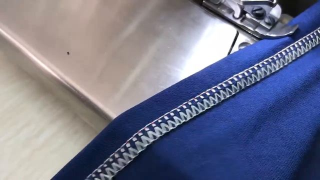 ОВЕРЛОК 4-Х НИТОЧНЫЙ, ПЛОСКАЯ И ЦИЛИНДРИЧЕСКАЯ ПЛАТФОРМА JT-5114D-SB смотреть онлайн