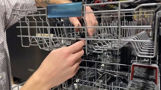 Product Review: 44 dBA KitchenAid Dishwasher #KDTM404KPS смотреть онлайн