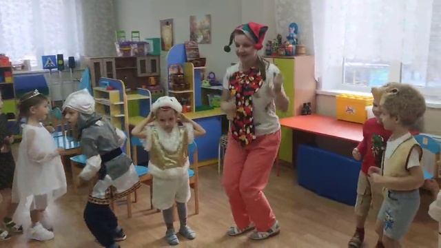 Воспитанники группы «Конек горбунок» МАДОУ № 9 участники акции «День книгодарения!» смотреть онлайн