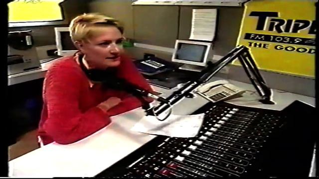 Fiona Robinson on ch10 Airtime at SSS FM смотреть онлайн