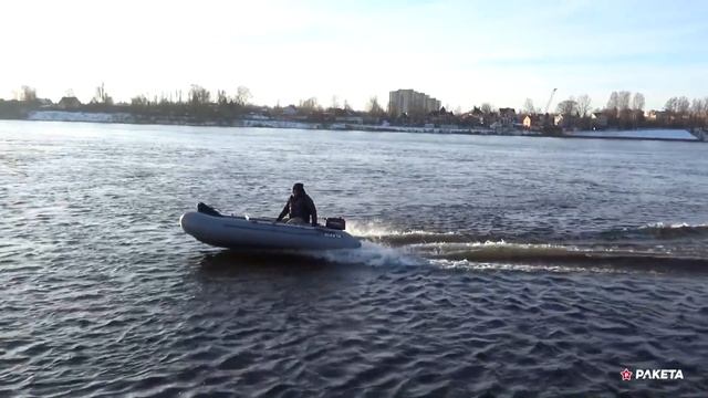 Лодка Ракета РС-350 / Общий обзор на воде смотреть онлайн