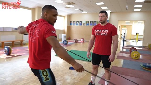 РАБОТА С БОРЦОВСКОЙ РЕЗИНОЙ - КАК ТРЕНИРУЕТСЯ ЖАН БЕЛЕНЮК смотреть онлайн