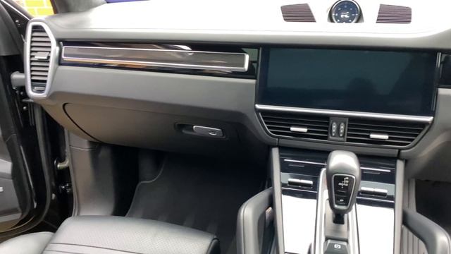 [4k] Porsche Cayenne Turbo S Hybrid wash in the rain ?️☔ 2 degrees?. смотреть онлайн