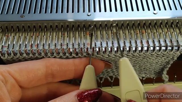 Ложные косы на любой вязальной машине. Три варианта.