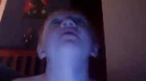 пацан ноет из за синего экрана смерти (оригинал)