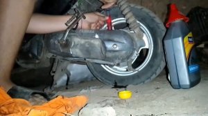 Как поменять масло в редукторе на YAMAHA NEXT ZONE