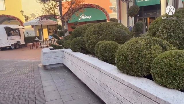 Aa jao dekho Serravalle designer outlet Italia ?? #outlet vlog italy travel смотреть онлайн