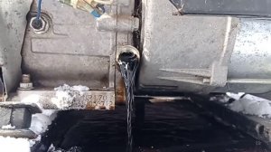 Дымит бензогенератор, бензин в картере