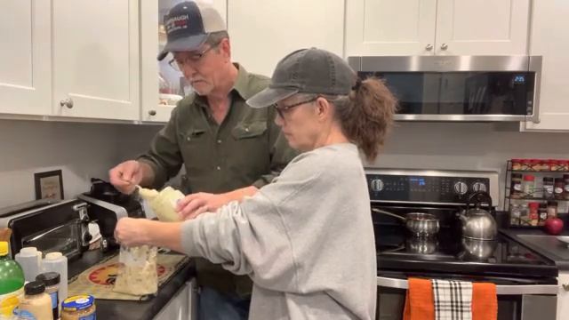 Kirks very own avocado garlic mayo recipe, truck driver food prep and Monday projects! смотреть онлайн