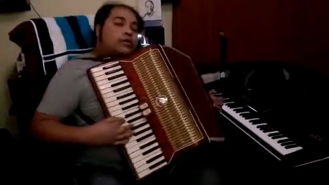 BANSHI SHUNE AAR KAJ NEI | Rajdeep Ganguly on Piano Accordion| Instrumental Cover смотреть онлайн
