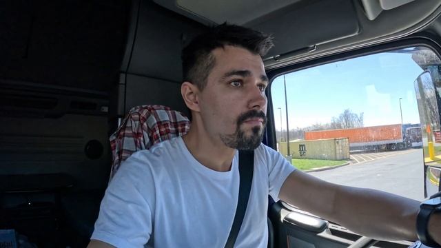 Жизнь дальнобойщика в США / Конфликт с мексиканцем смотреть онлайн