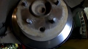 Ниссан кашкай, регулировка ручника (устройство колодок ручного тормоза)!