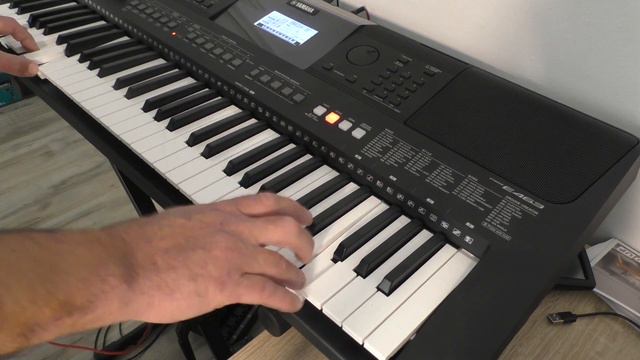 Белая метелица. Yamaha PSR E 463 смотреть онлайн