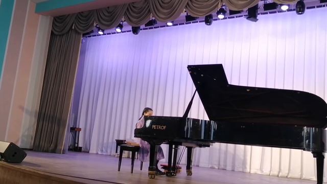 Падают листья смотреть онлайн