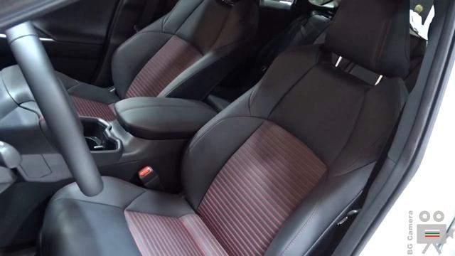 Toyota RAV4 Plug-In Hybrid 2.5 SUV - Interior, Exterior, Walkaround - Sofia Motor Show смотреть онлайн