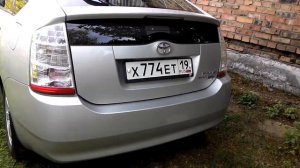 Toyota Prius. Открытие двеори багажника ногой1