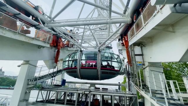 The London Eye and River Cruise | BEST views of London смотреть онлайн